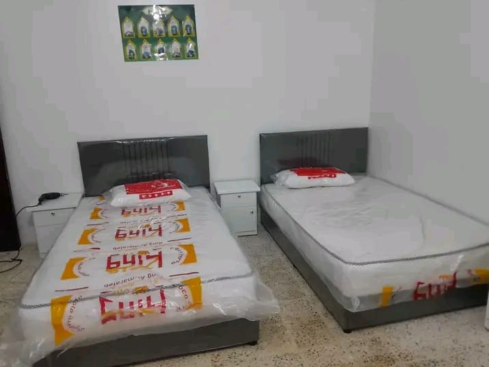 سرير نفر ونص مع المرتبة